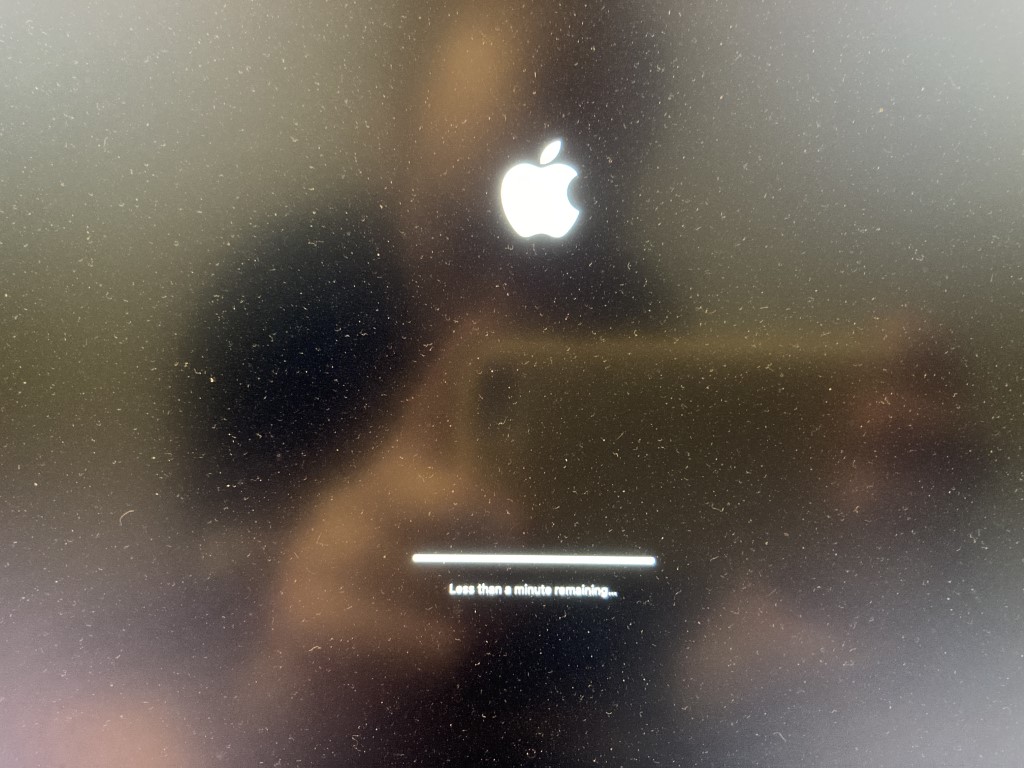 2022-02-10-macos-install-one-minute.jpg